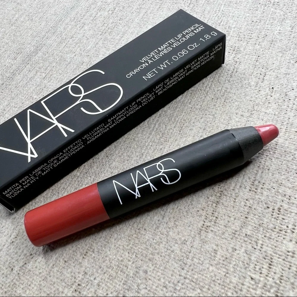 ❤️3 for $25❤️ NARS Velvet Matte Lip Pencil Mini - Picture 1 of 7
